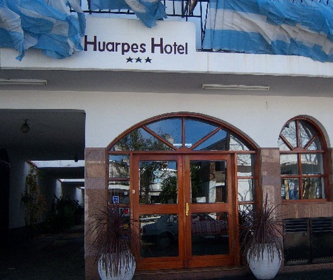 Hotel Huarpes