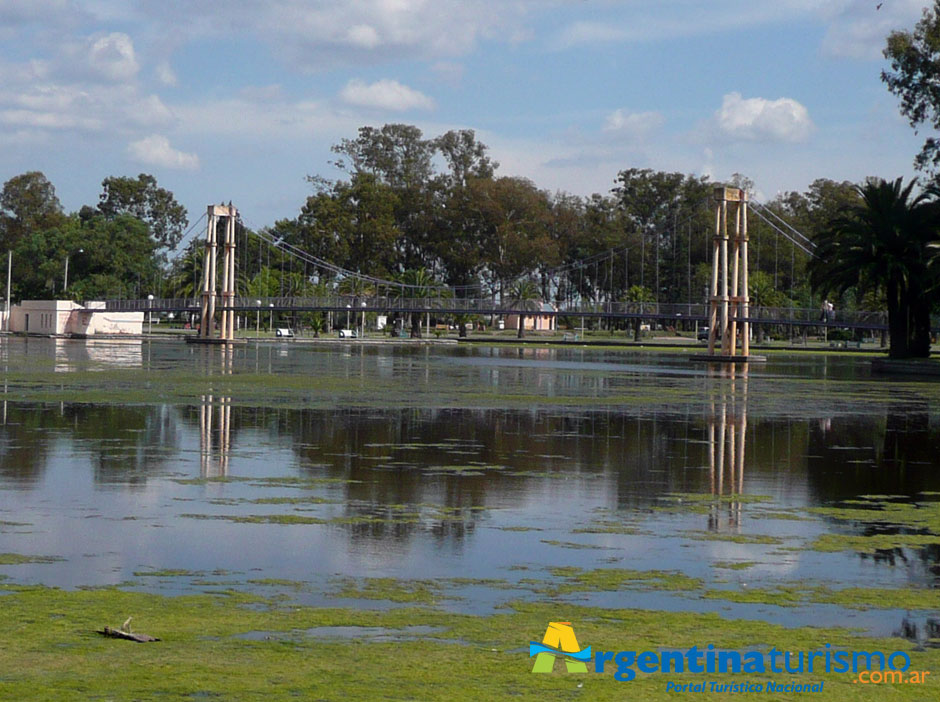 Pesca Deportiva en Bolivar - Imagen: Argentinaturismo.com.ar