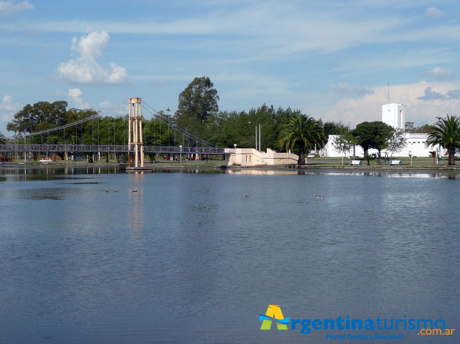 Pesca Deportiva en Bolivar - Imagen: Argentinaturismo.com.ar