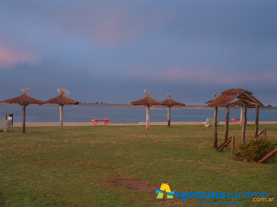 Pesca Deportiva en Caru - Imagen: Argentinaturismo.com.ar