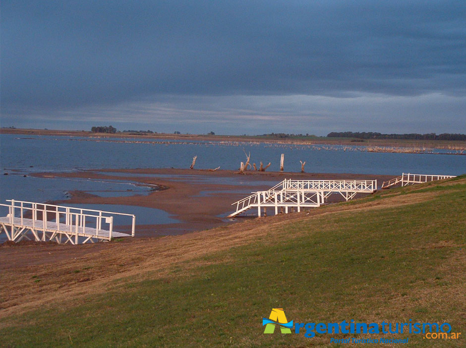 Pesca Deportiva en Caru - Imagen: Argentinaturismo.com.ar