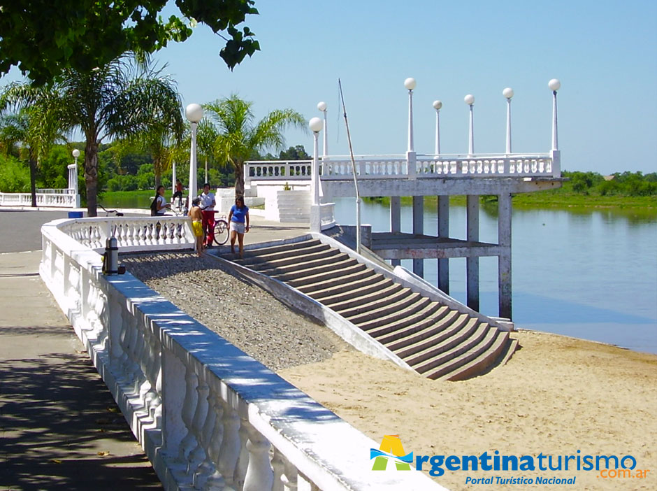 Pesca en Coronda - Imagen: Argentinaturismo.com.ar