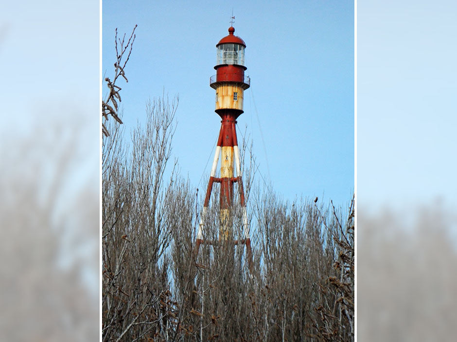 Faro Punta Mdanos - Imagen: Argentinaturismo.com.ar