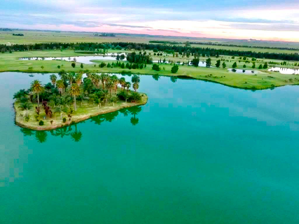 Golf en Funes - Imagen: Argentinaturismo.com.ar