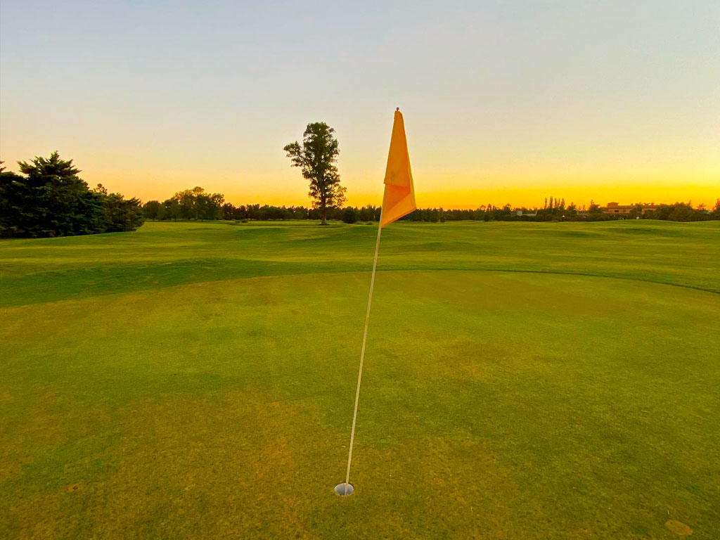 Golf en Funes - Imagen: Argentinaturismo.com.ar