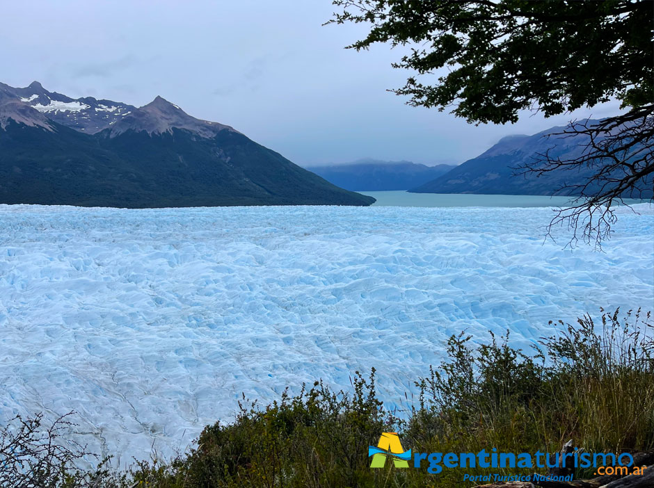 Excursiones en Glaciar Perito Moreno - Imagen: Argentinaturismo.com.ar