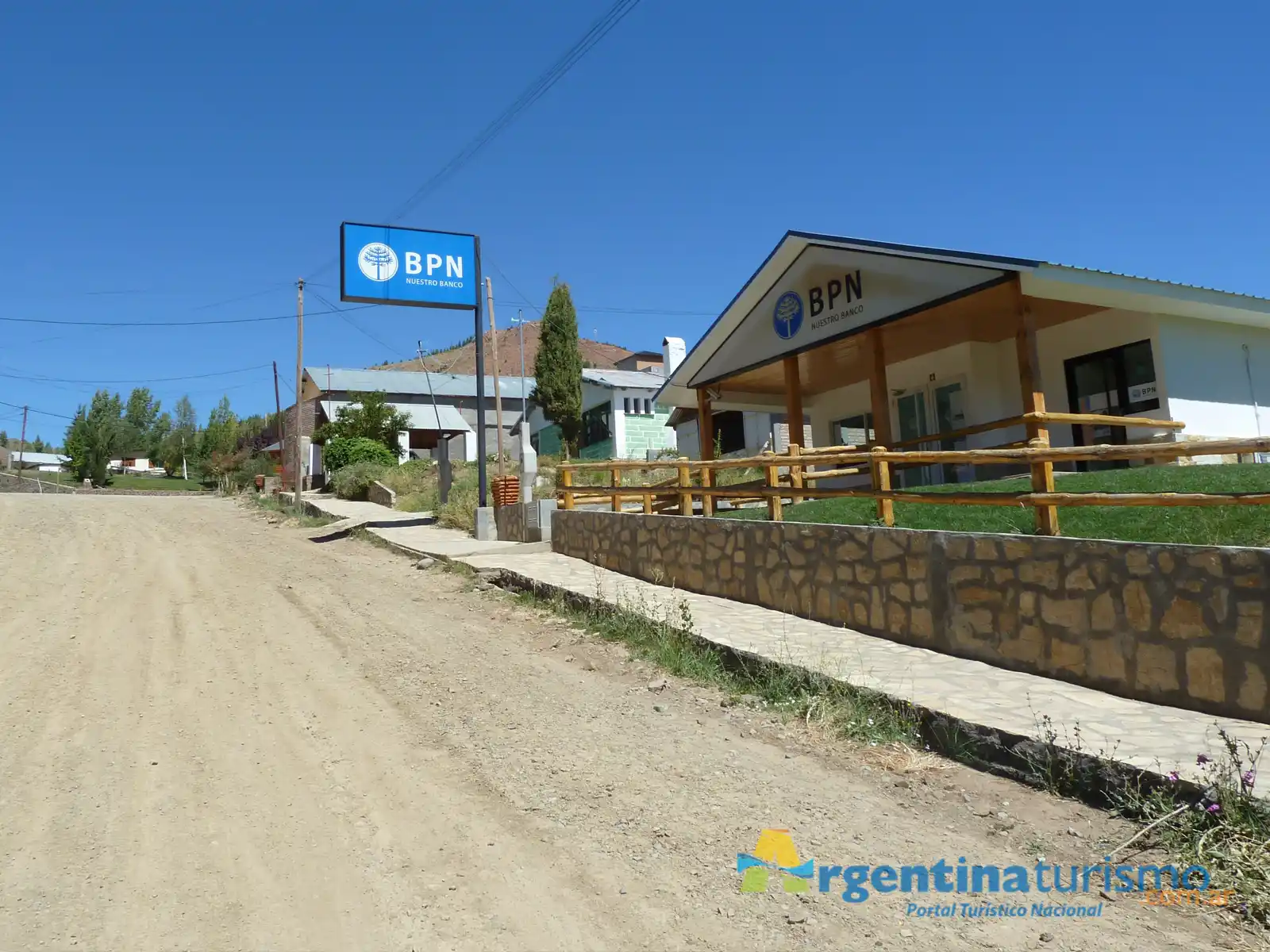 Otra vista de La Ciudad de Huinganco