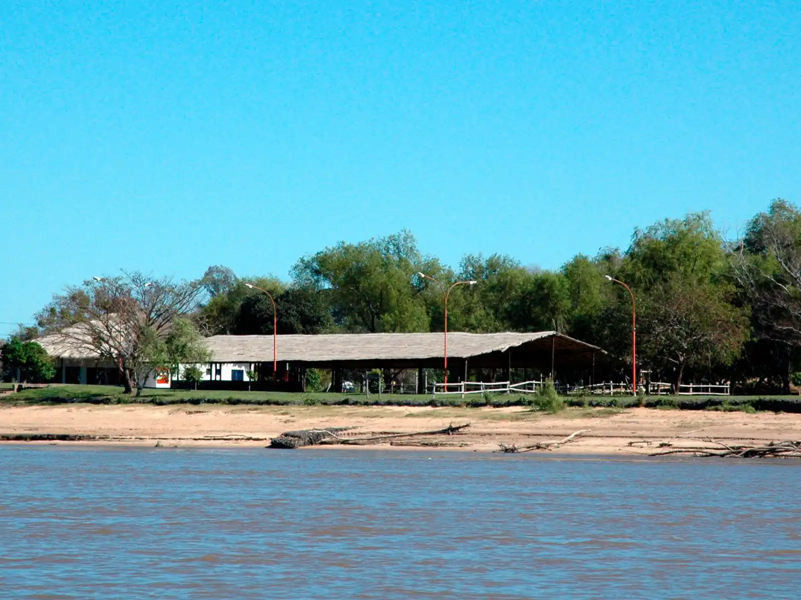 Playas y balnearios de Isla del Cerrito, Chaco