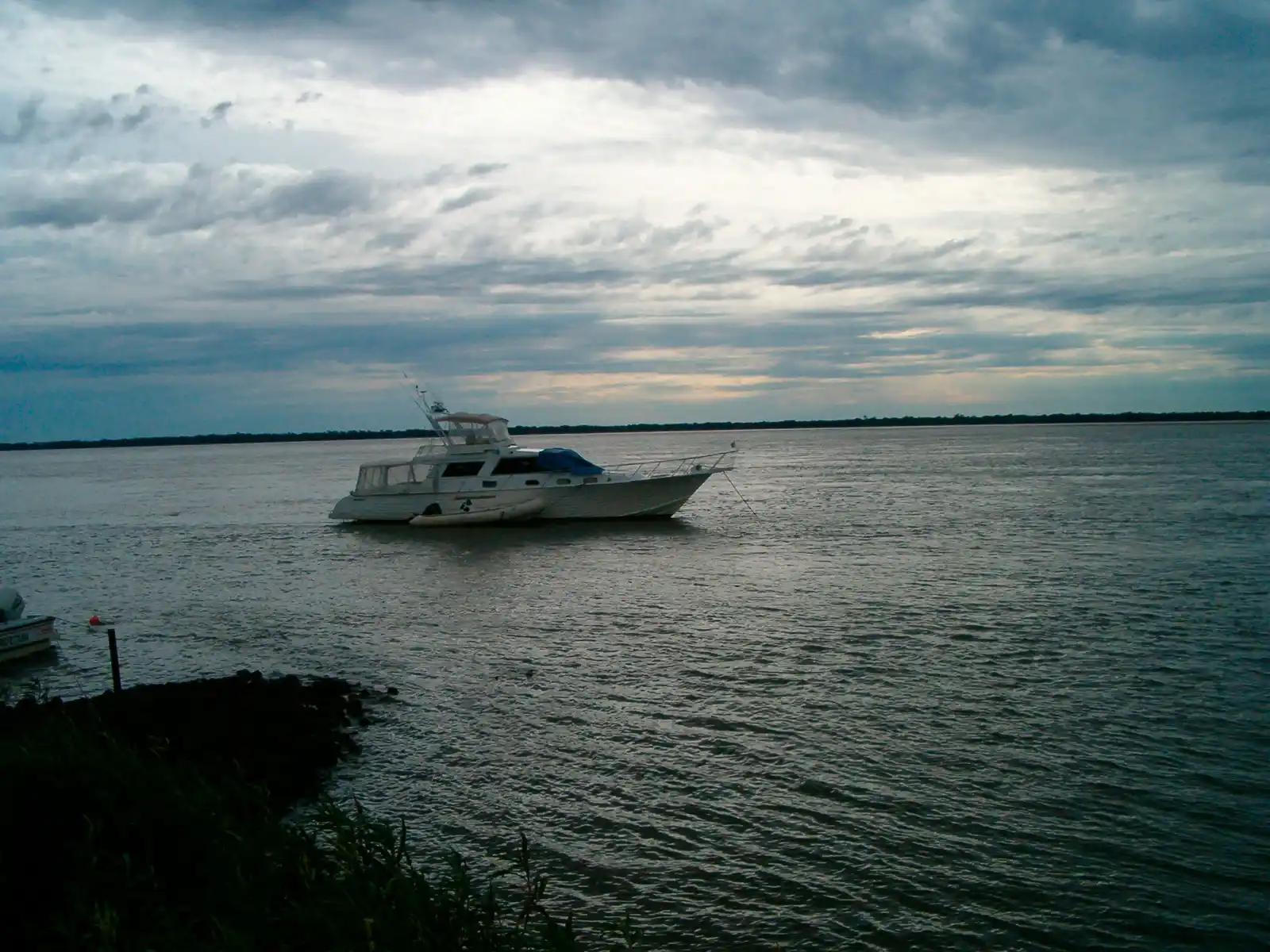 Pesca deportiva en Itatí, Corrientes