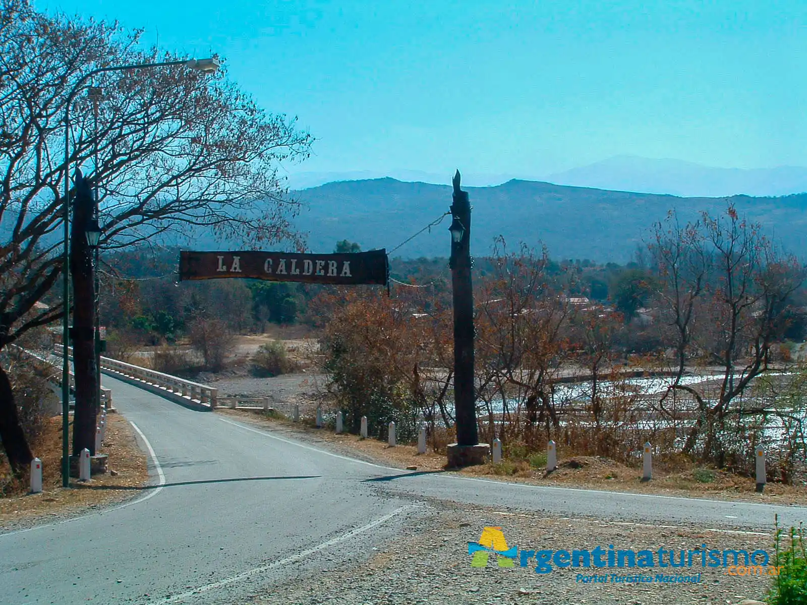 Ruta de acceso a La Caldera, Salta