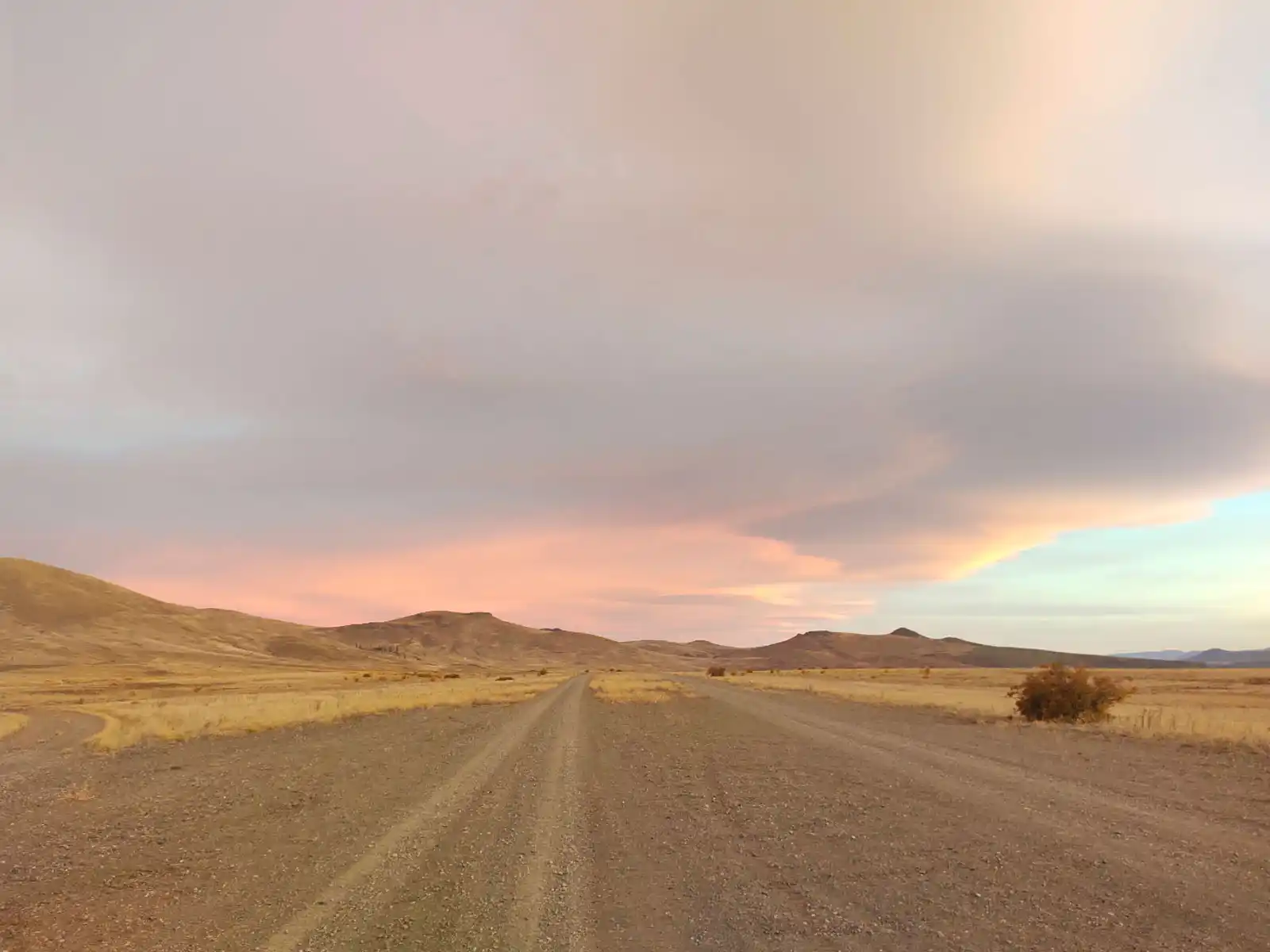 Galería de imágenes de Las Ovejas, Neuquén, con vistas al Río Salado y su costanera