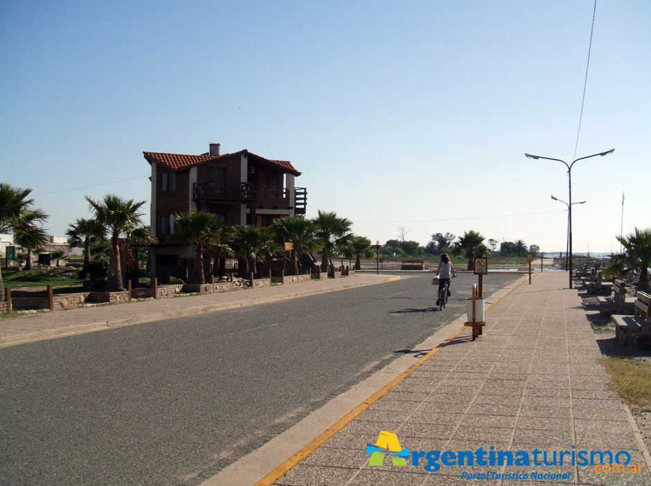 La Ciudad de Miramar - Imagen: Argentinaturismo.com.ar