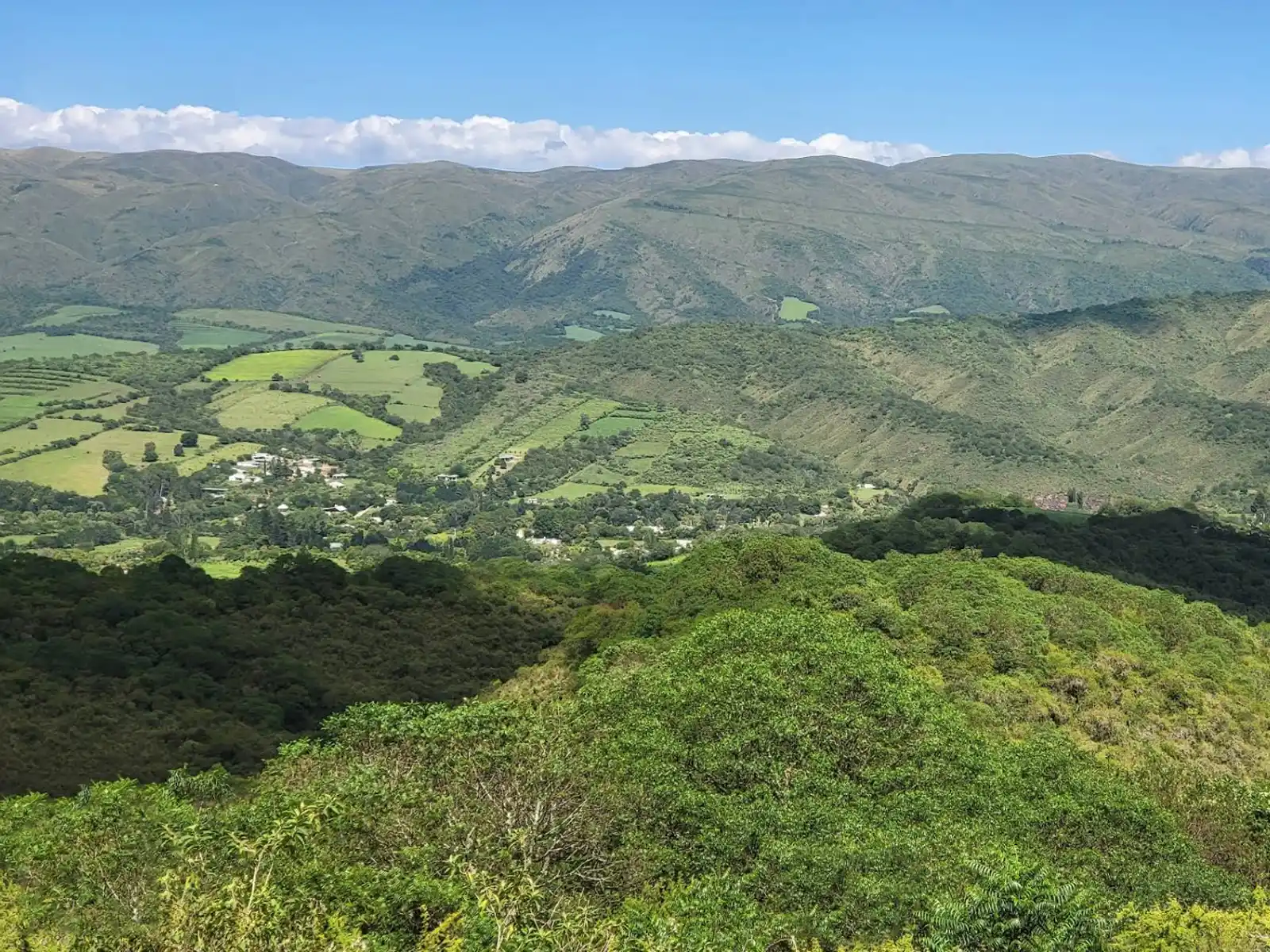 Circuito turístico entre montañas y pueblos de Paclín, Catamarca