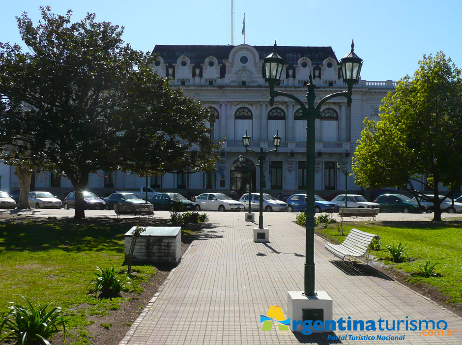 La Ciudad de Pehuaj - Imagen: Argentinaturismo.com.ar