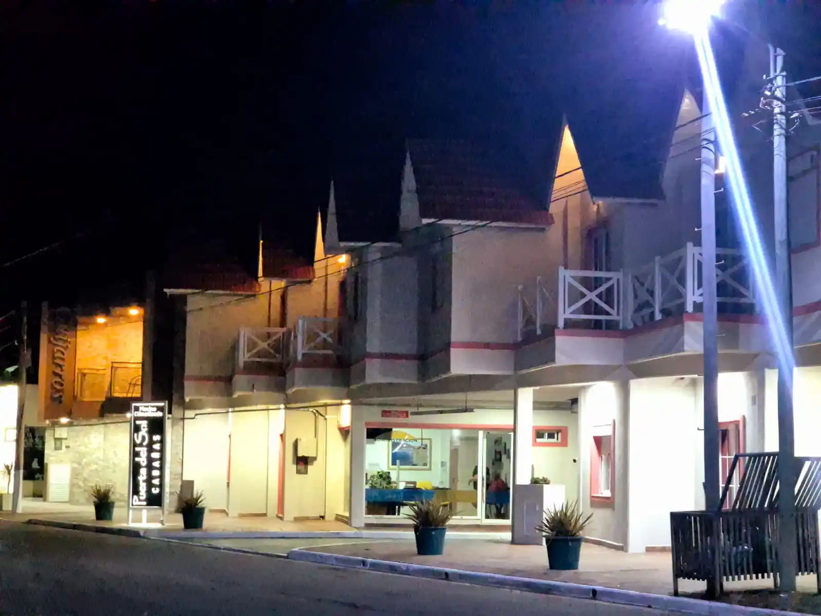 Caba�as Puerta del Sol