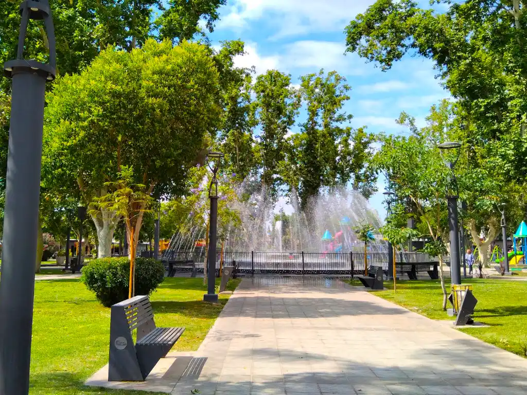 Otra vista de La Ciudad de Santa Lucía