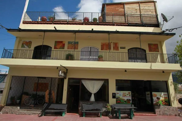El Balcn Internacional Hostel