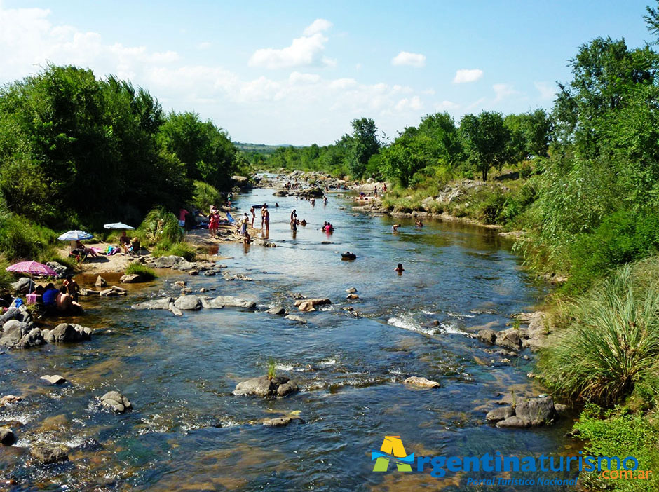 Turismo Activo en Villa Ciudad Parque - Imagen: Argentinaturismo.com.ar