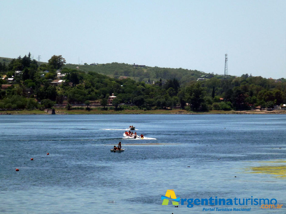 Playas de Villa del Dique - Imagen: Argentinaturismo.com.ar